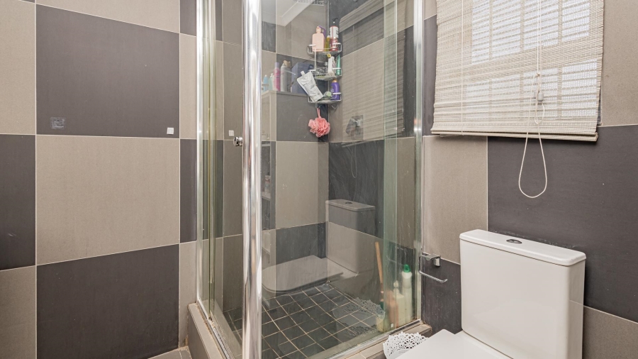 3 Bedroom Property for Sale in Sunningdale Western Cape